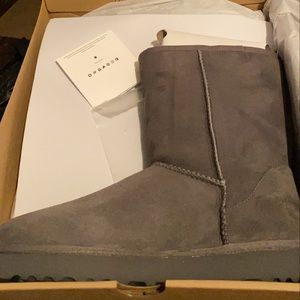 Grey classic short ugg boots